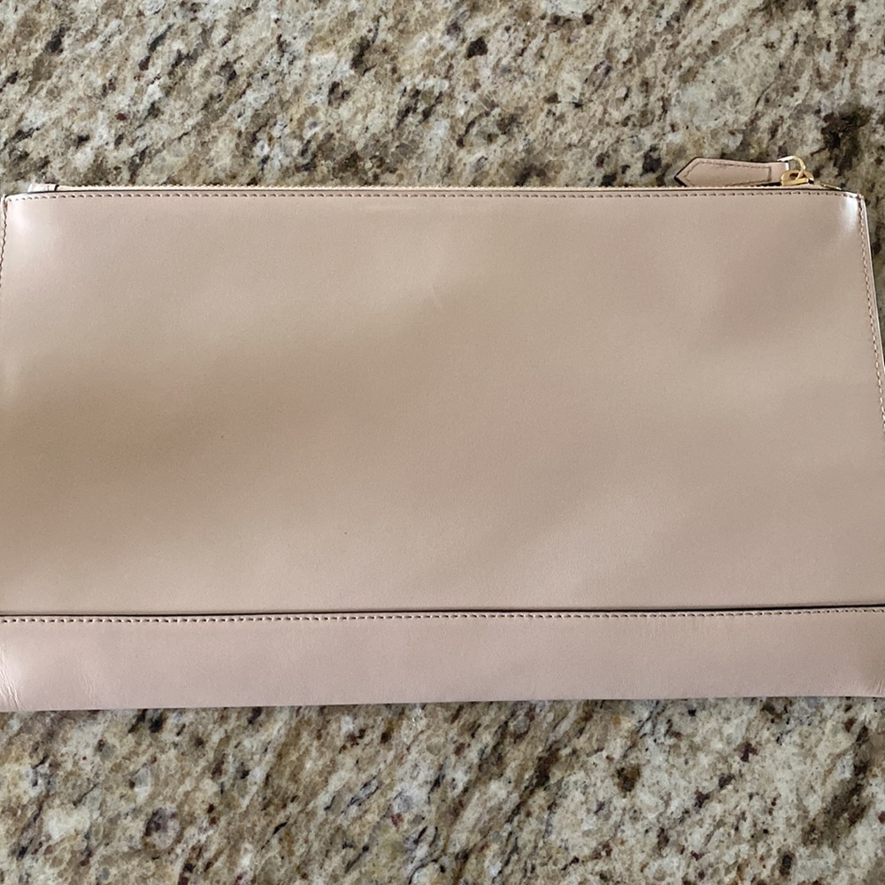 fendi medium pouch - Picture 2 of 12